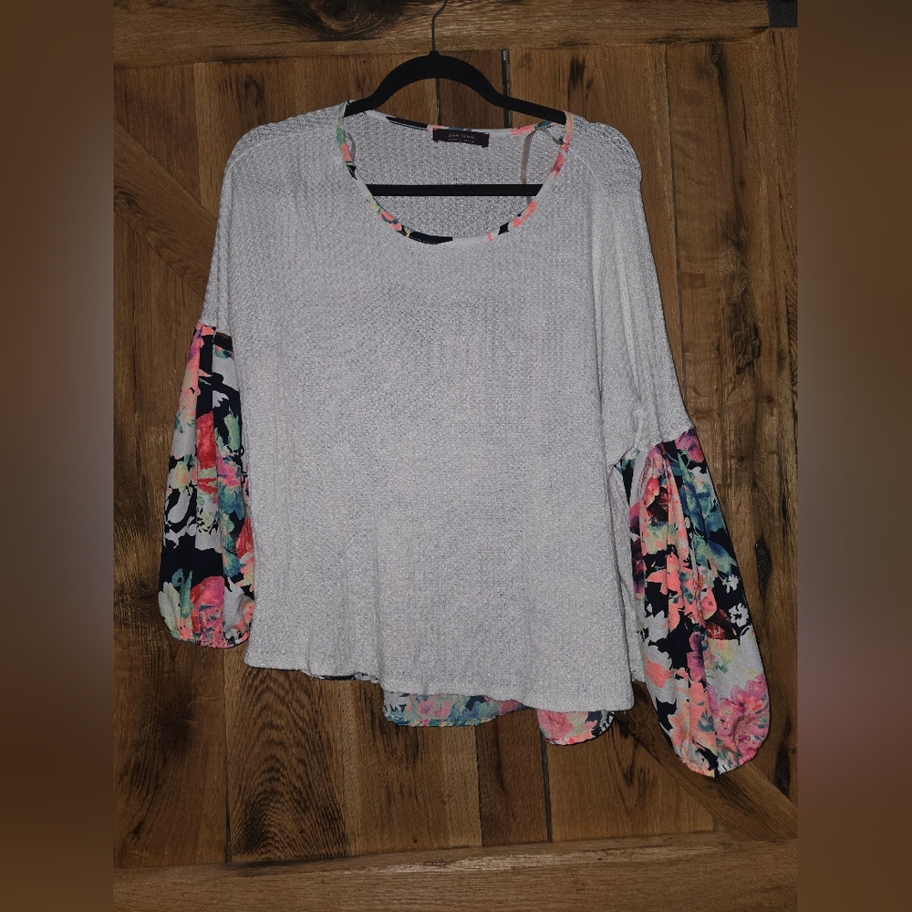 White and Gray Blouse with Bishop Sleeves and Relaxed Fit